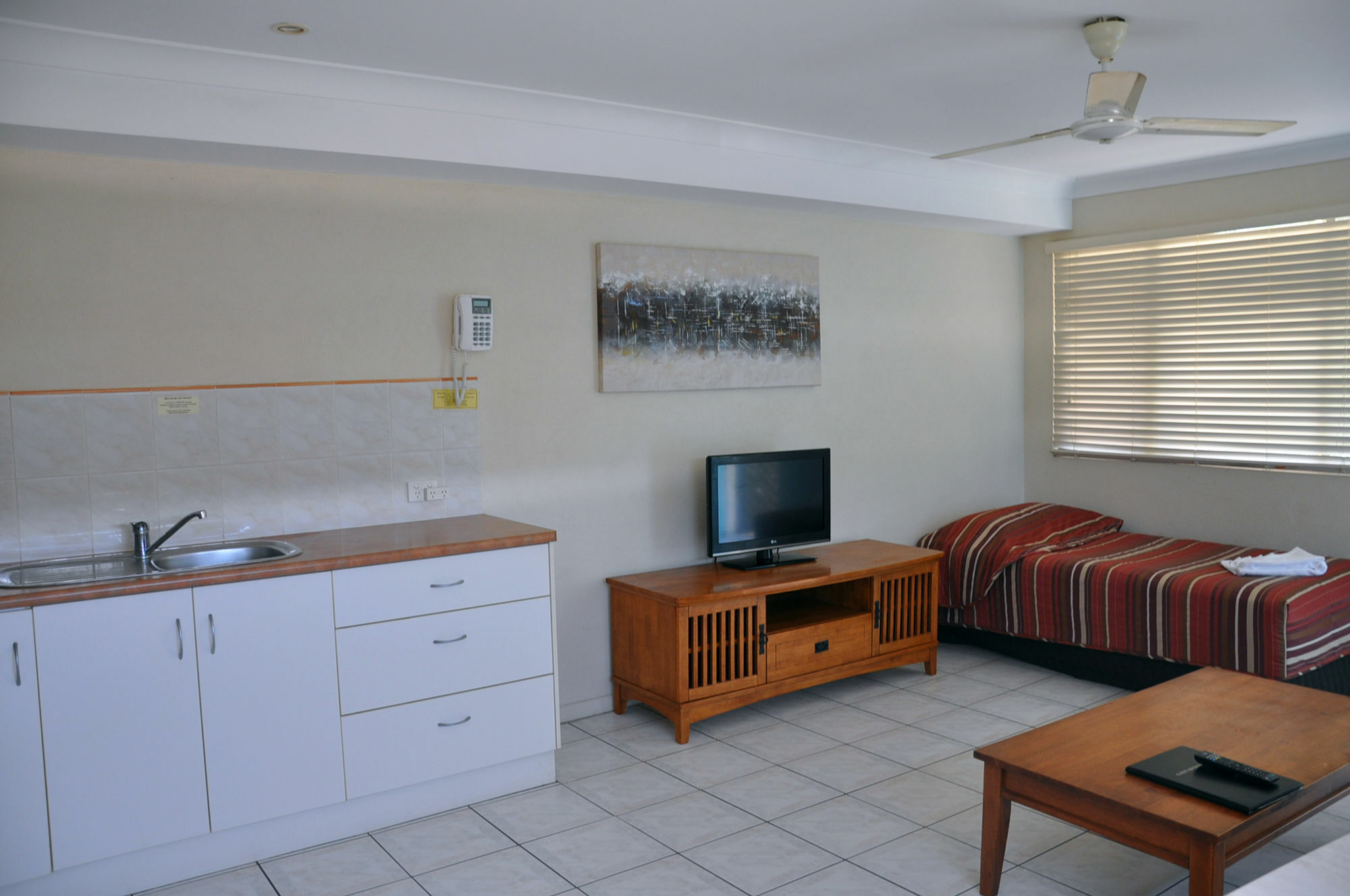 Palm Waters Holiday Villas Townsville Exterior photo